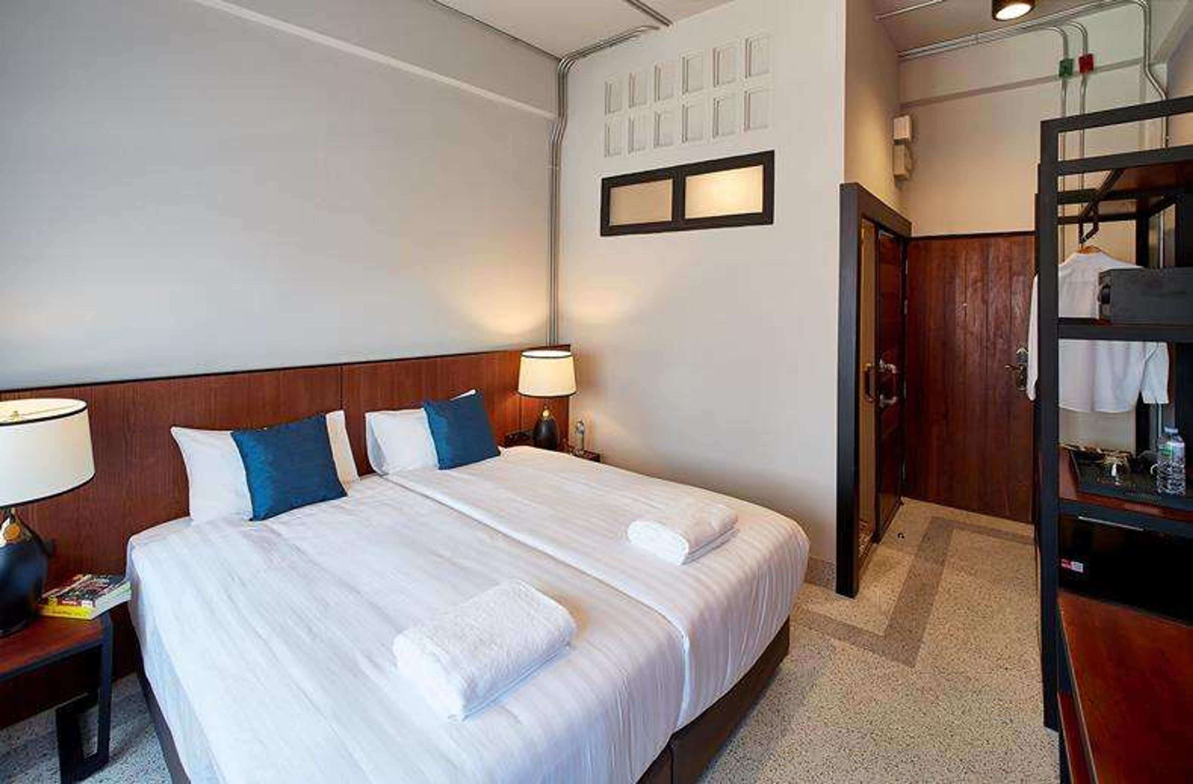 761E271C10592E346C09C47E9AC79FA6