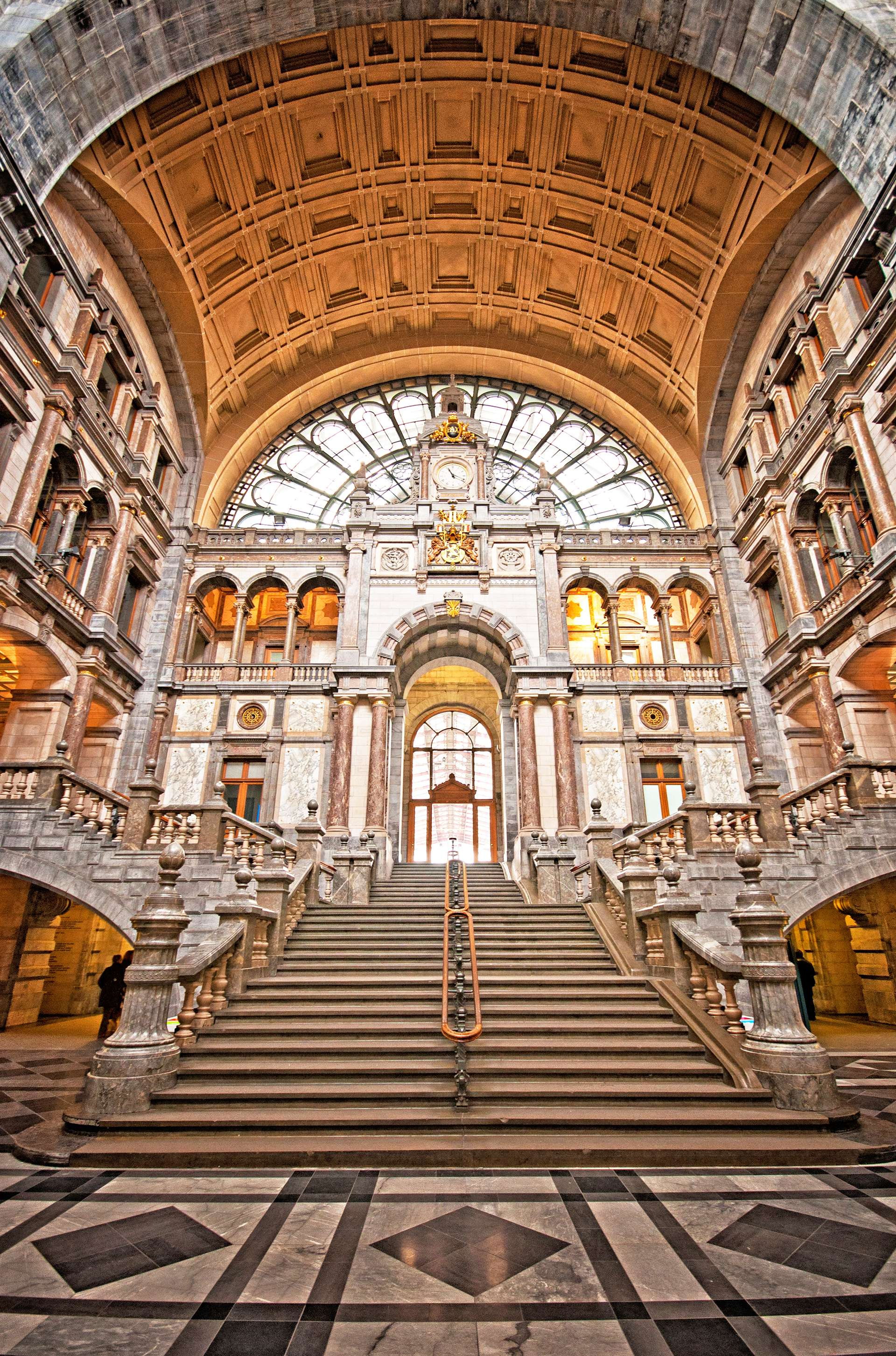 België Antwerpen centraal station binnen4