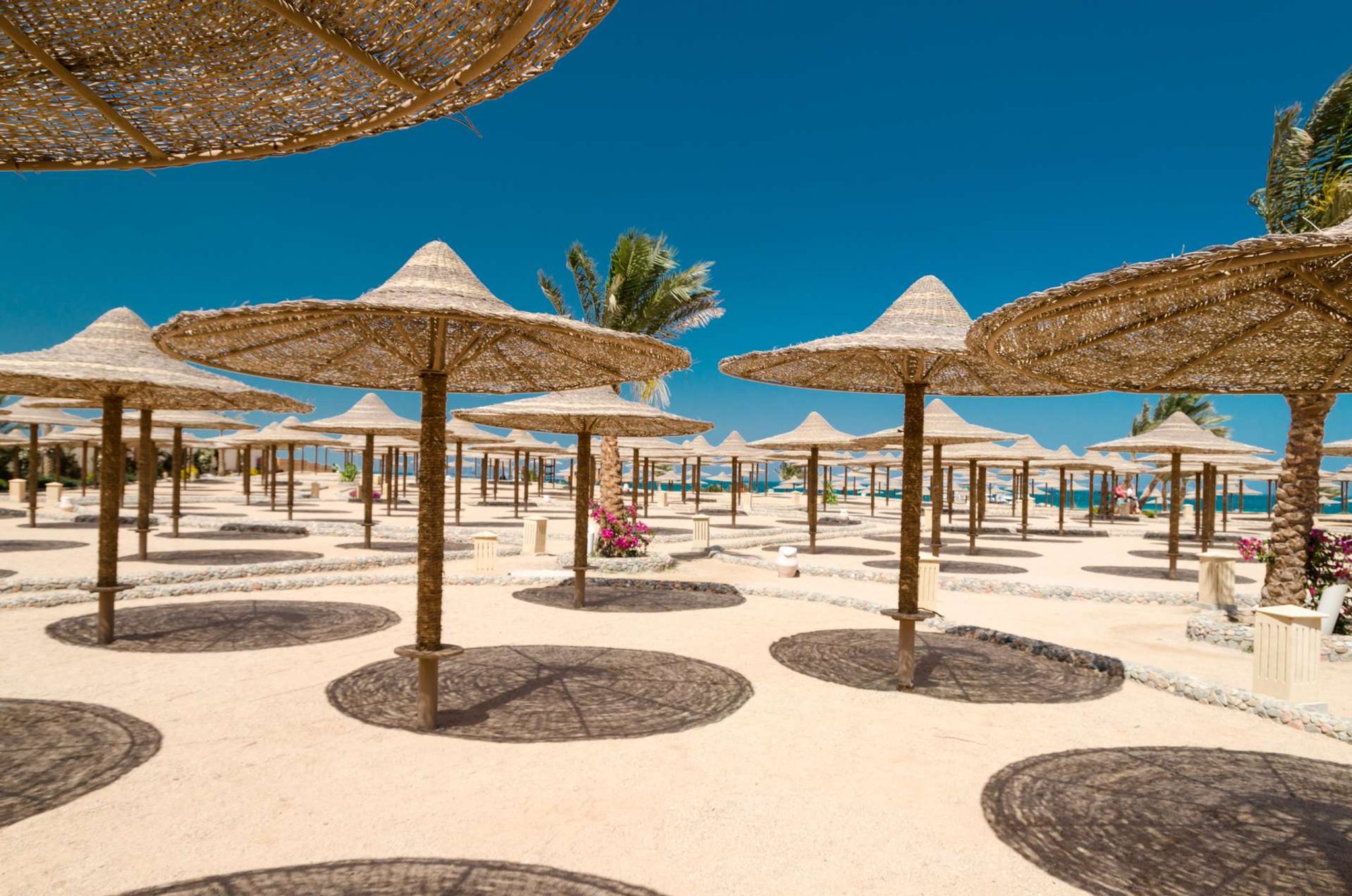 Egypte Hurghada strand met parasols