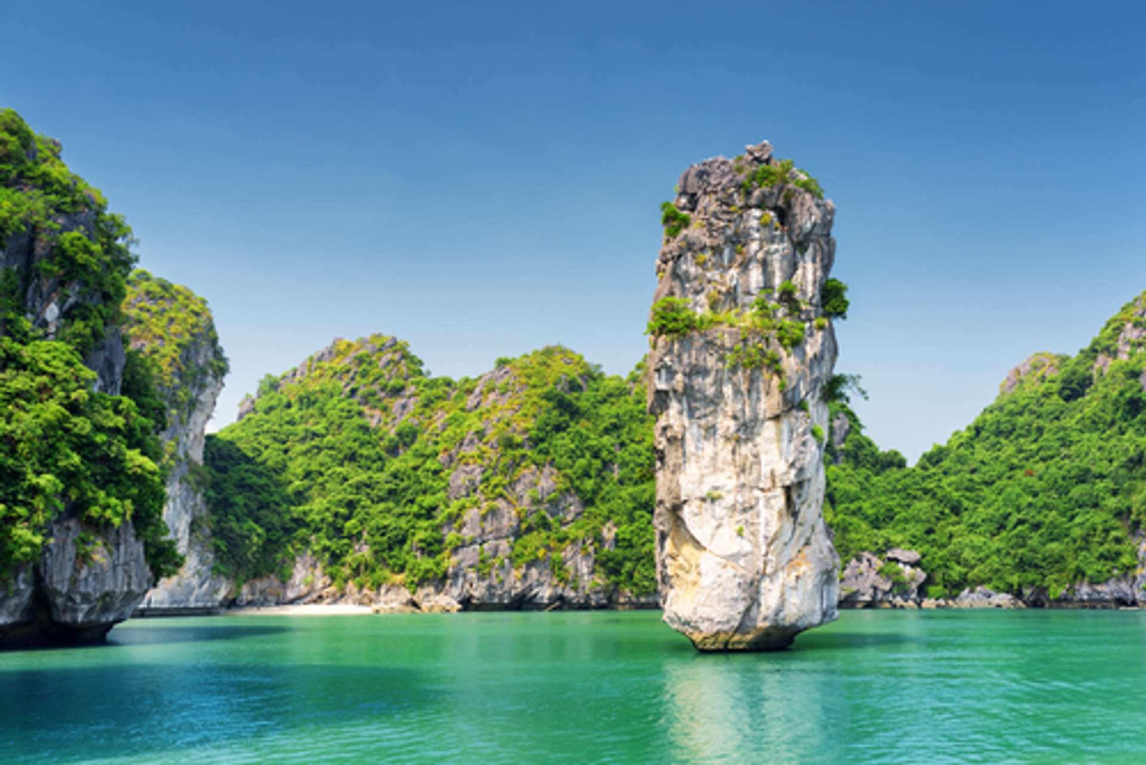 Vietnam Ha Long Bay Rots in baai